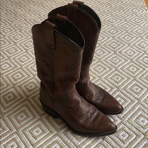 Frye Billy Pull On Stitch Boots size 7.5